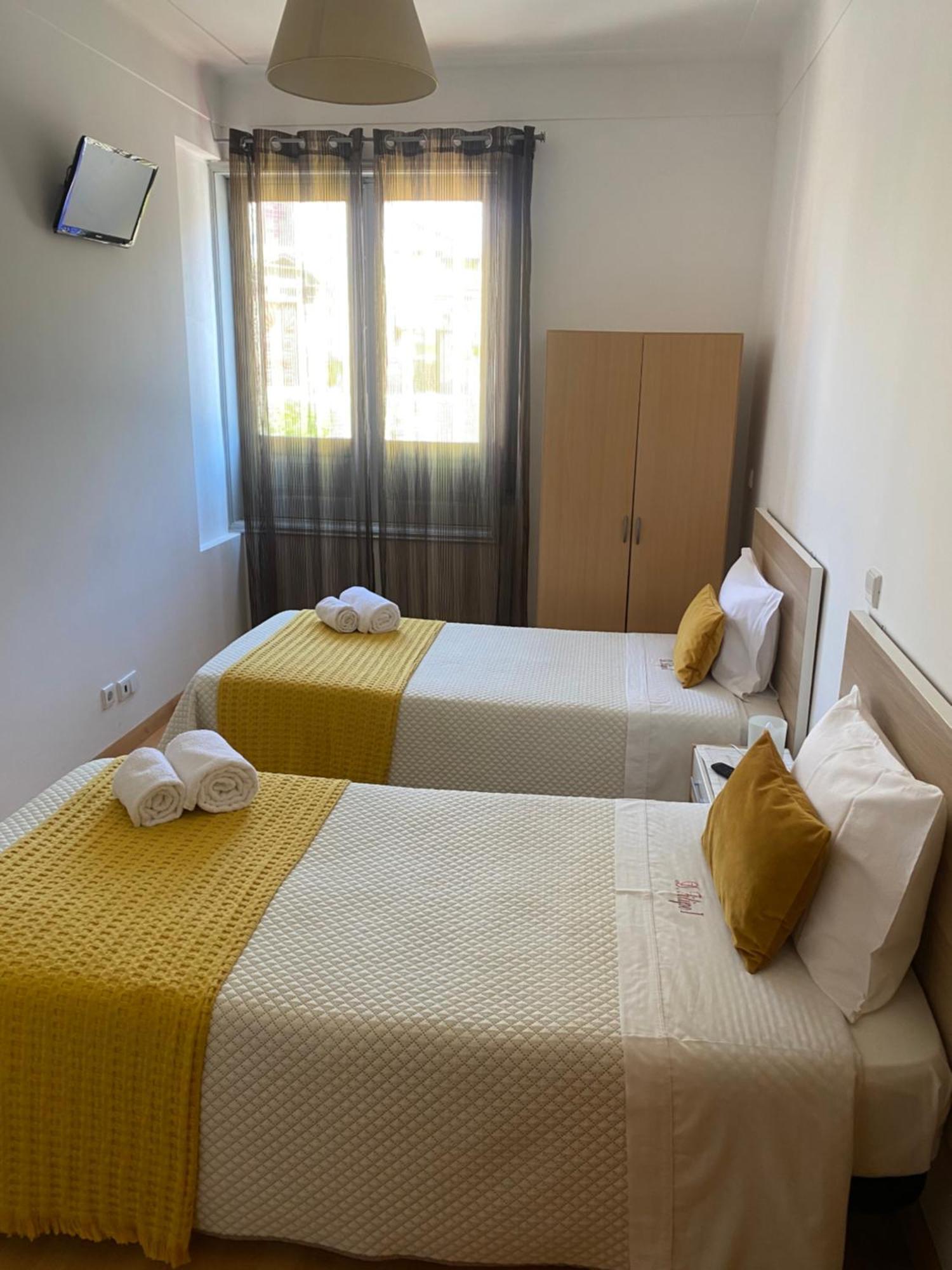Guest House D. Filipe I Porto Bagian luar foto